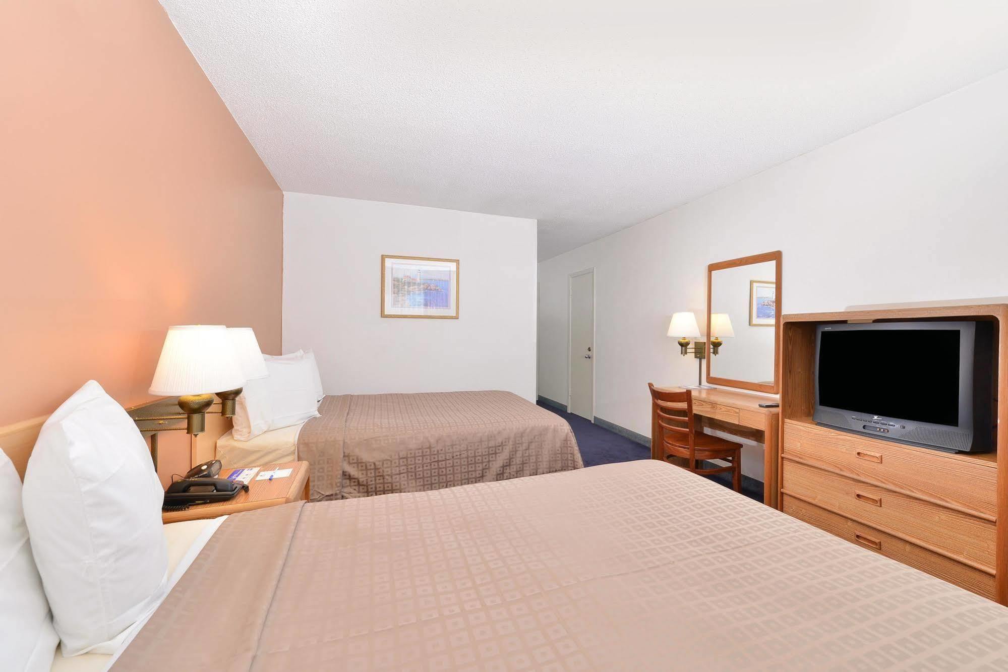 Americas Best Value Inn Ashtabula/Austinburg Extérieur photo