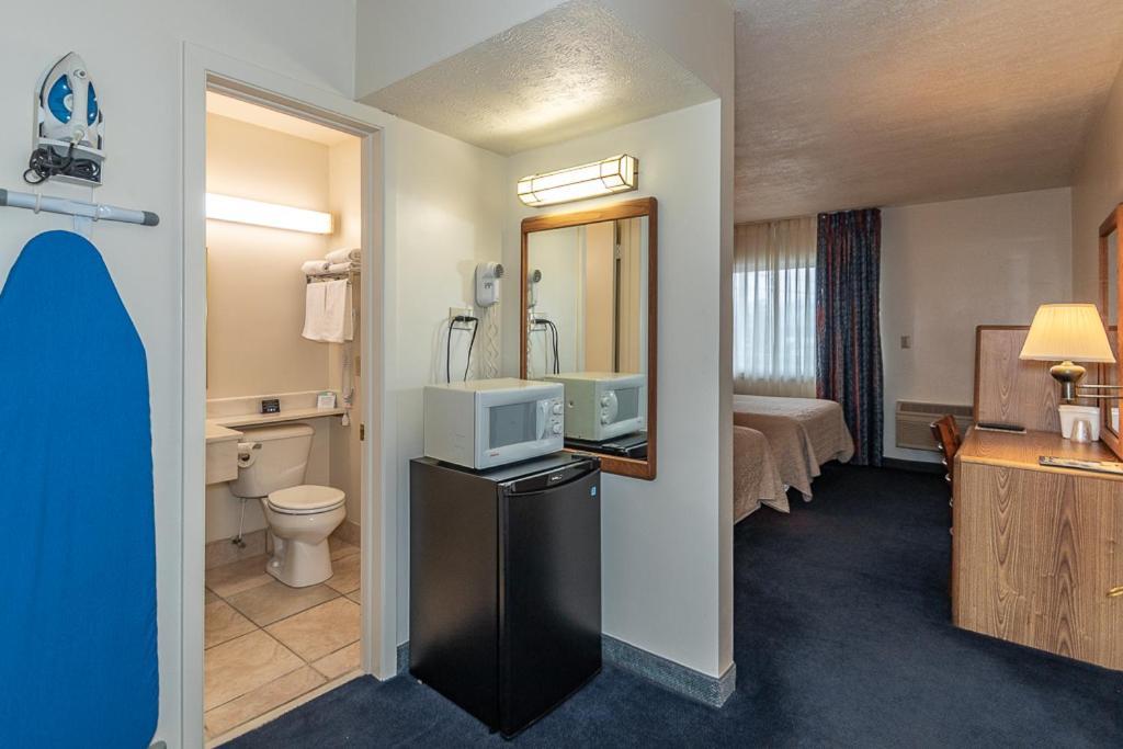 Americas Best Value Inn Ashtabula/Austinburg Extérieur photo